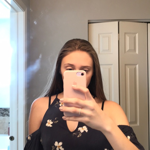 Flower shirt - Picture 3 of 5